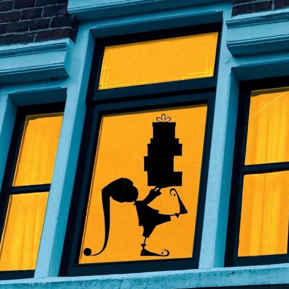 Giant CHRISTMAS ELF carrying Christmas Window Cling Decal silhouette|Reusable